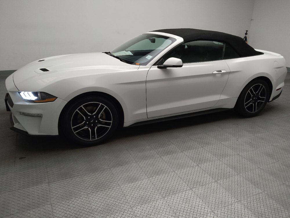 Used 2020 Ford Mustang Premium RWD image 2