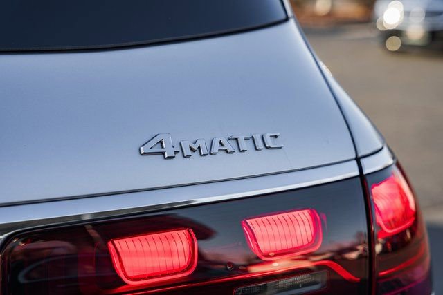 Certified 2025 Mercedes-Benz GLS 450 4MATIC image 9