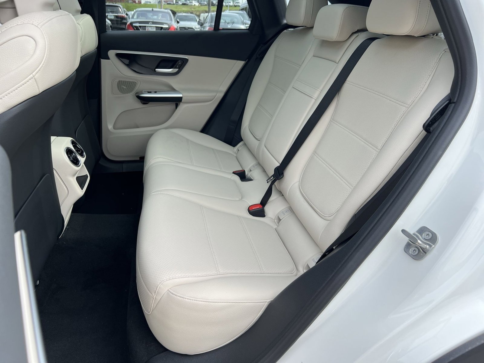 New 2026 Mercedes-Benz GLC 300 4MATIC image 23