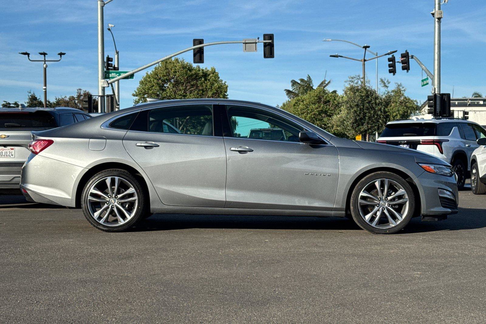 Used 2024 Chevrolet Malibu LT image 4