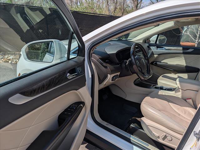 Used 2019 Lincoln MKC Reserve w/ MKC Climate Package image 27