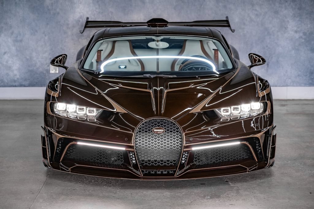 Used 2020 Bugatti Chiron AWD/4WD image 2