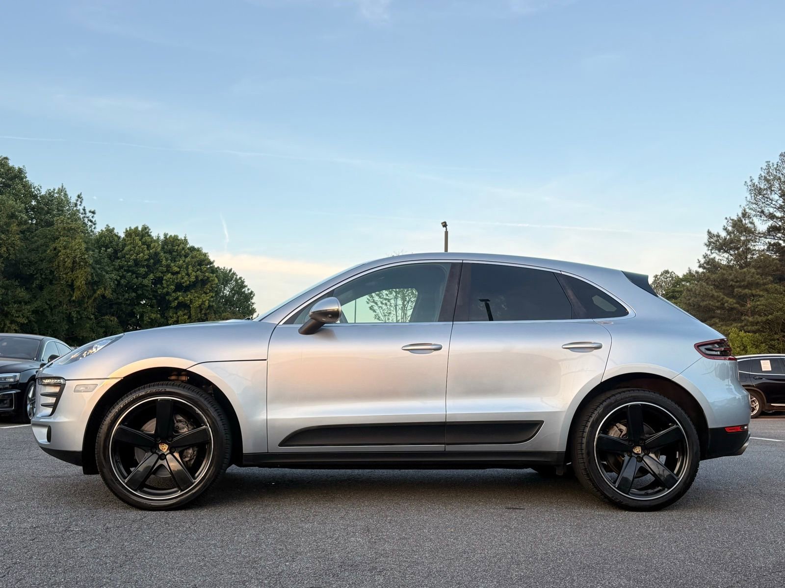 Used 2017 Porsche Macan S image 2