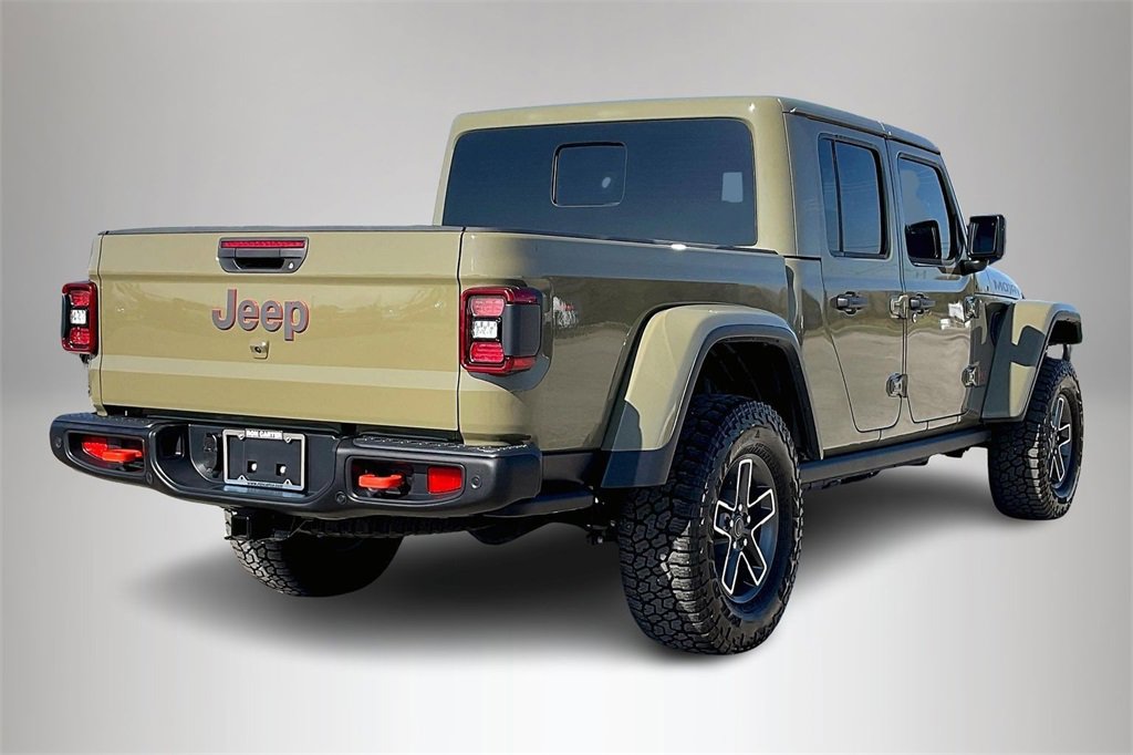 Used 2025 Jeep Gladiator Mojave image 5