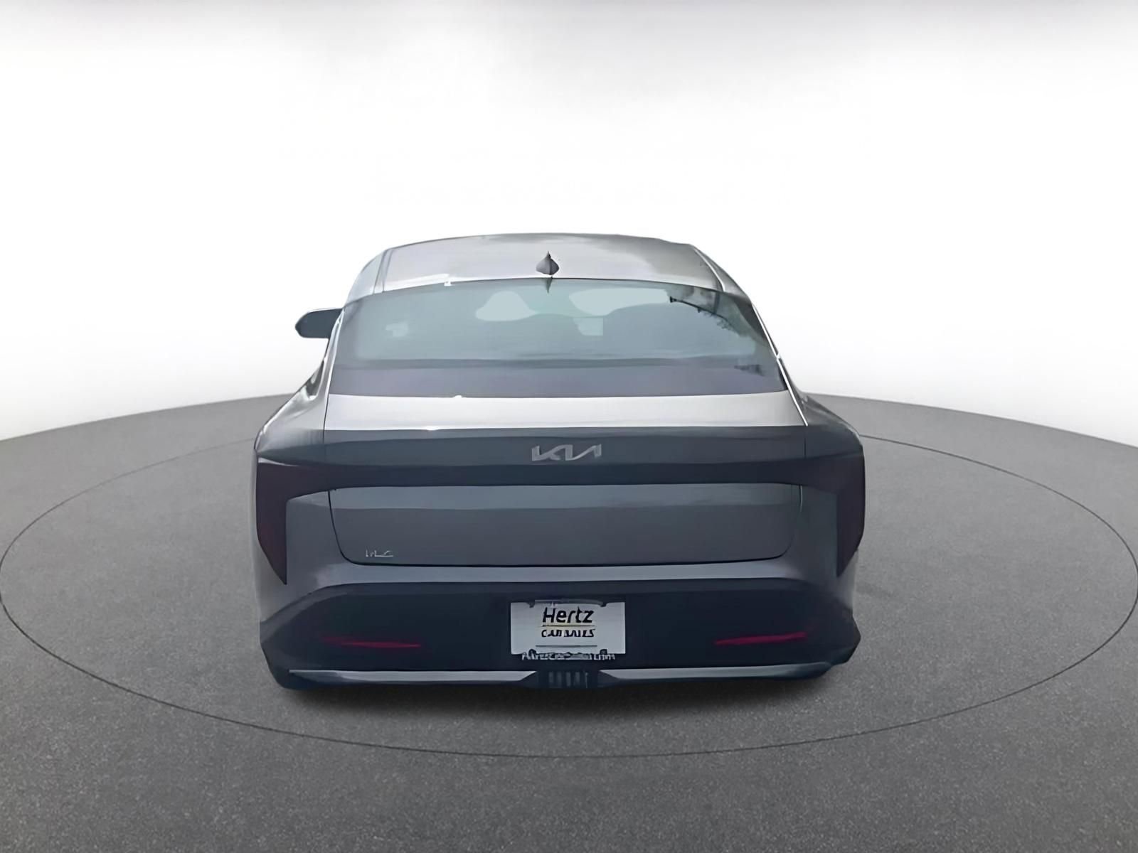 Used 2025 Kia K4 LXS image 9