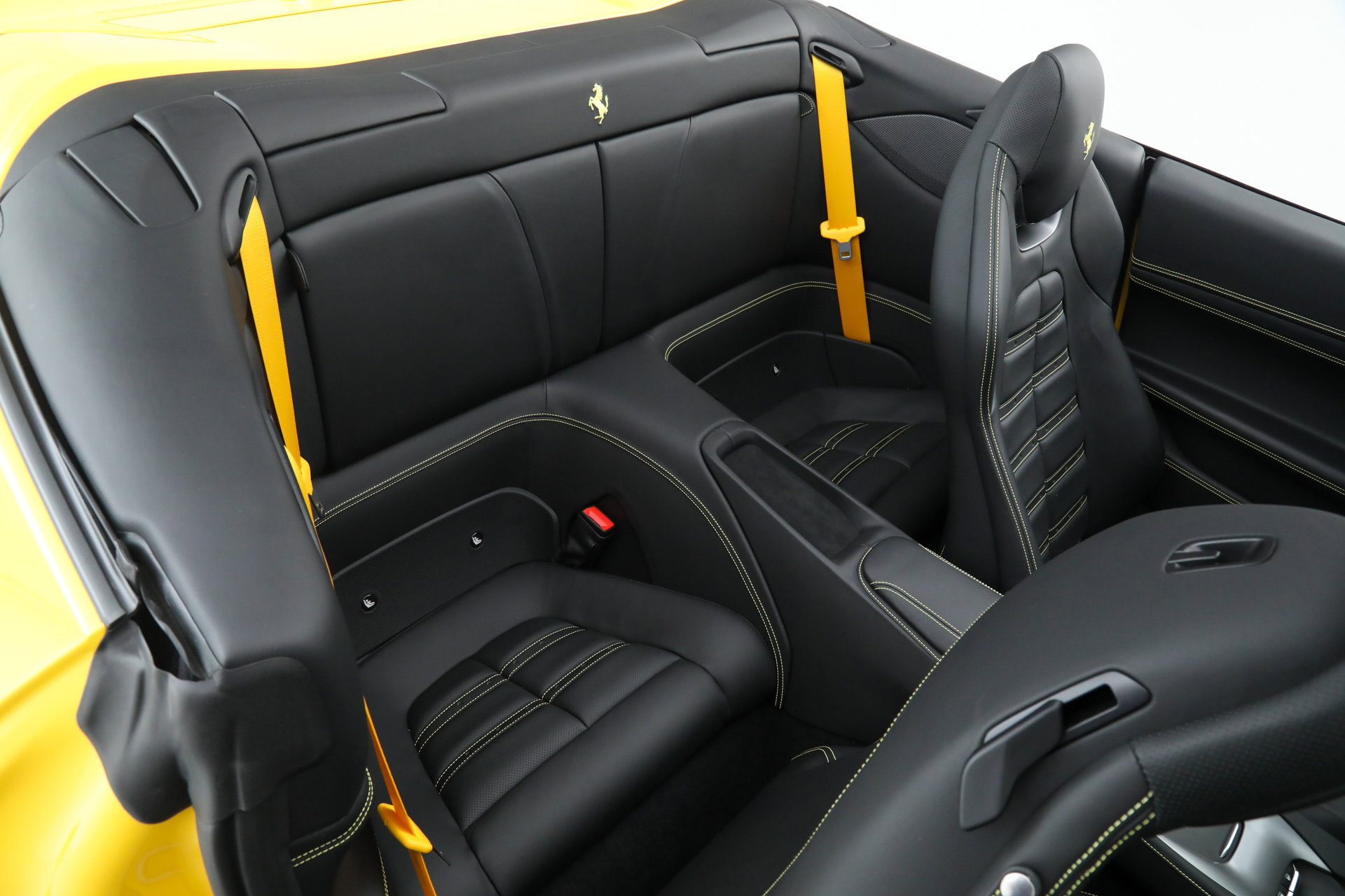 Certified 2023 Ferrari Portofino M image 23