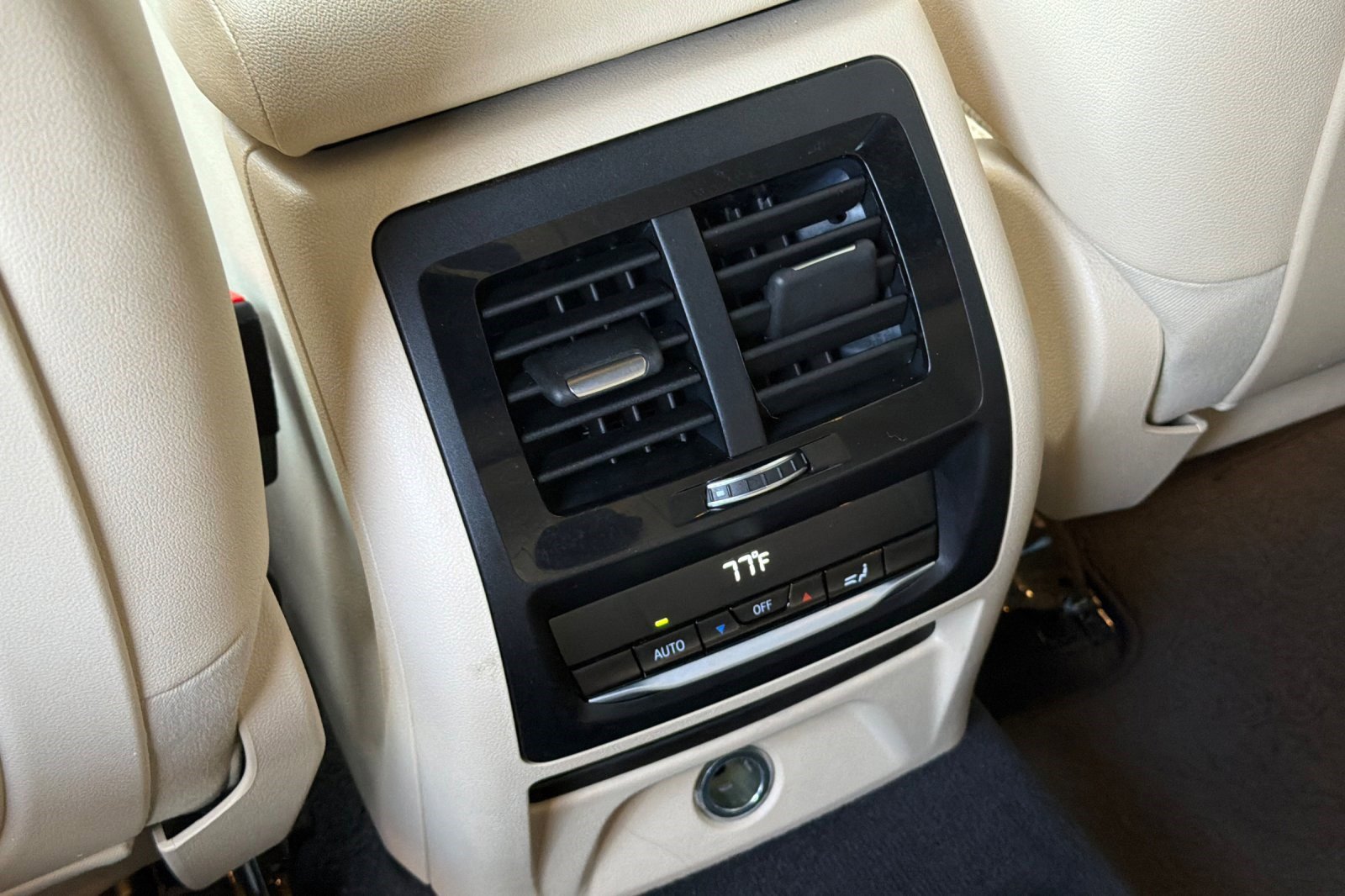 Used 2019 BMW X3 xDrive30i w/ Premium Package image 16