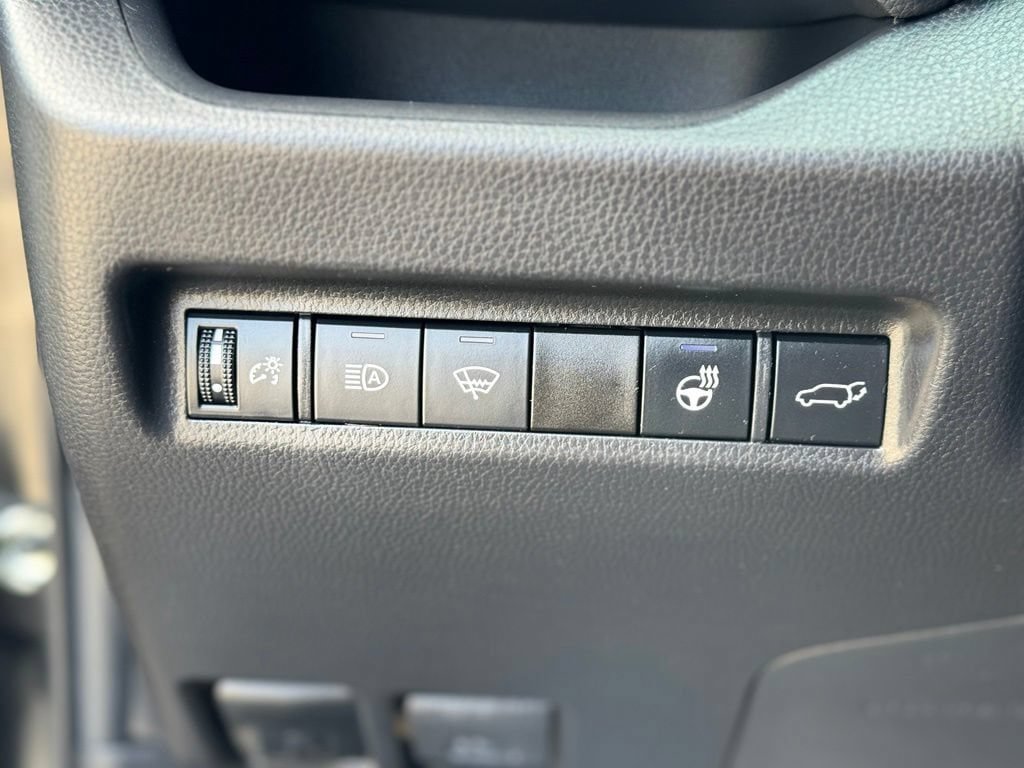 Used 2022 Toyota RAV4 XLE w/ Convenience Package AWD/4WD image 21