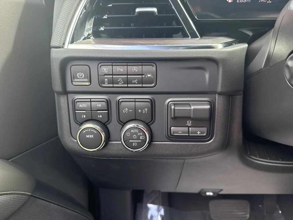 New 2025 Chevrolet Tahoe Premier AWD/4WD image 20