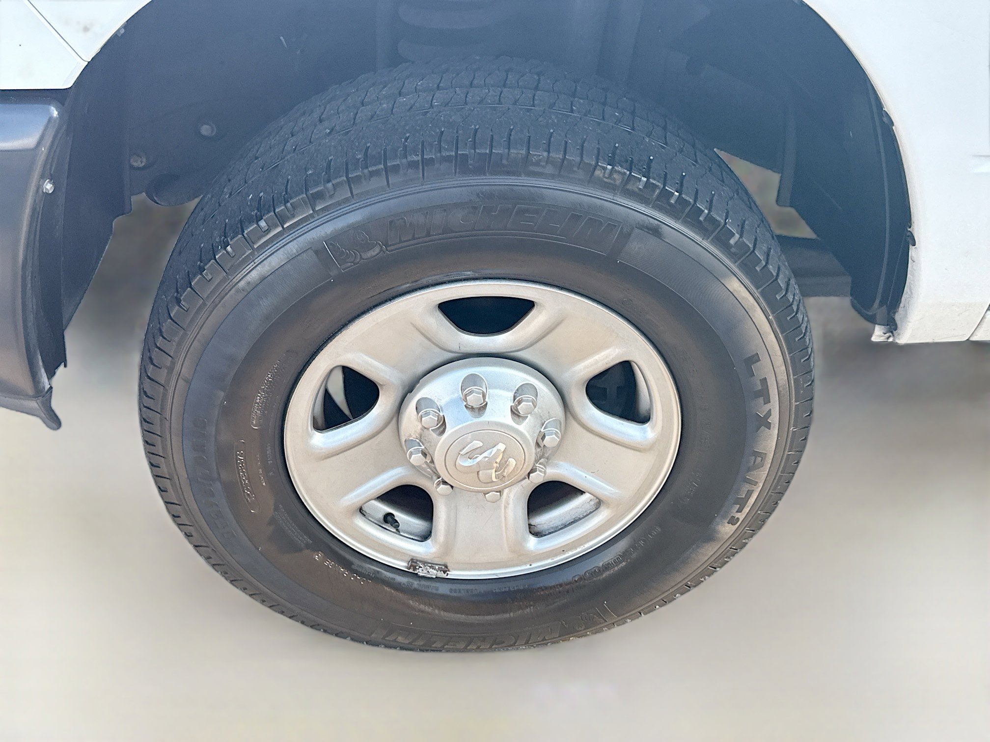 Used 2018 RAM 3500 Tradesman w/ Protection Group image 36