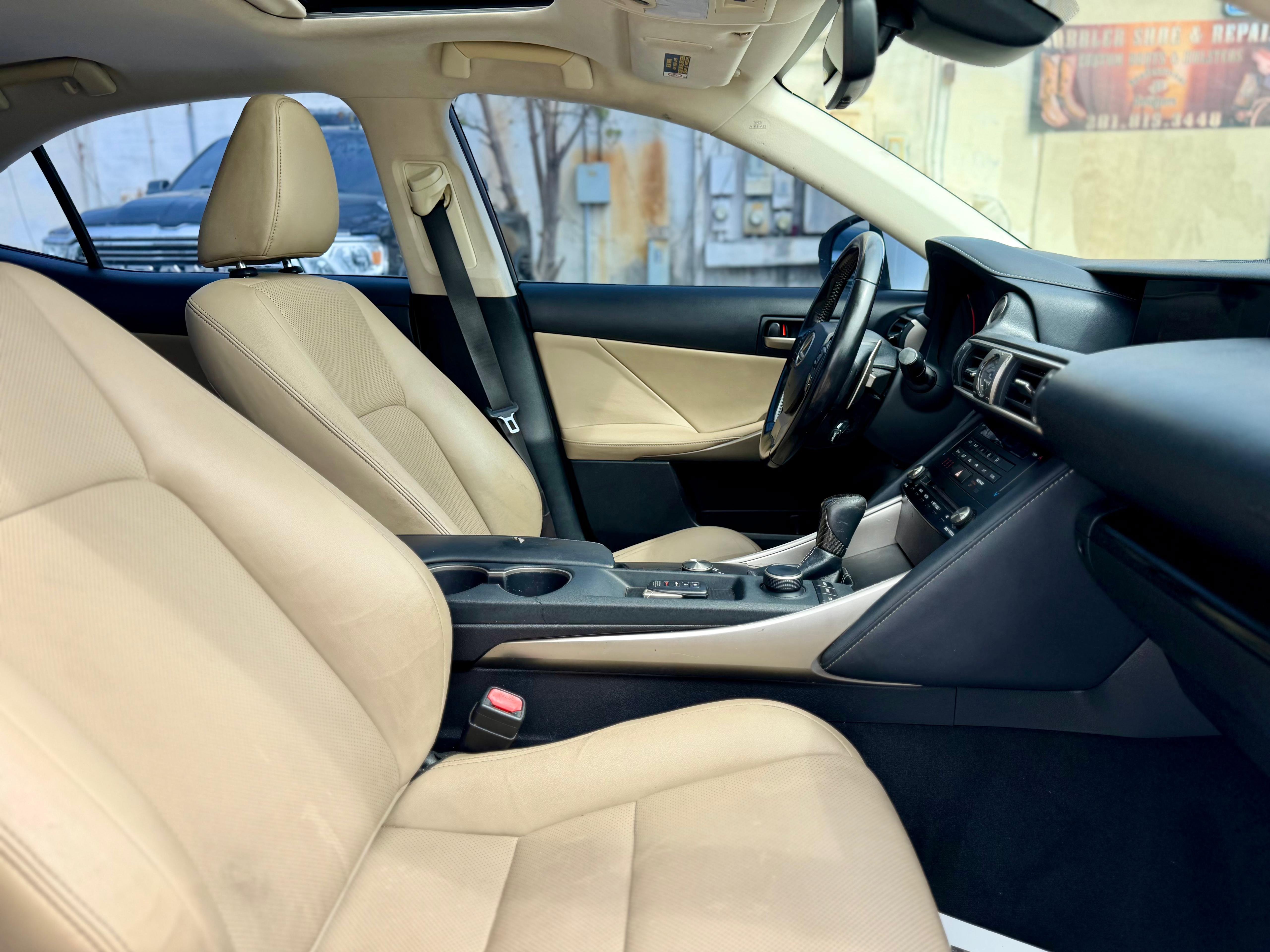 Used 2017 Lexus IS 200t RWD image 14