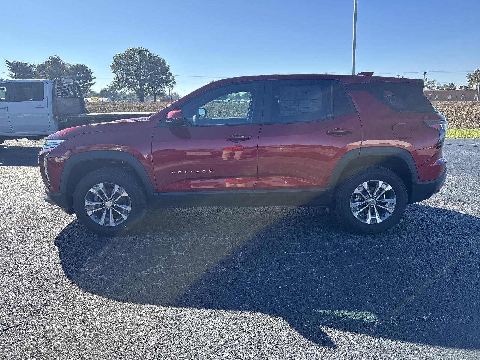 New 2026 Chevrolet Equinox LT image 2