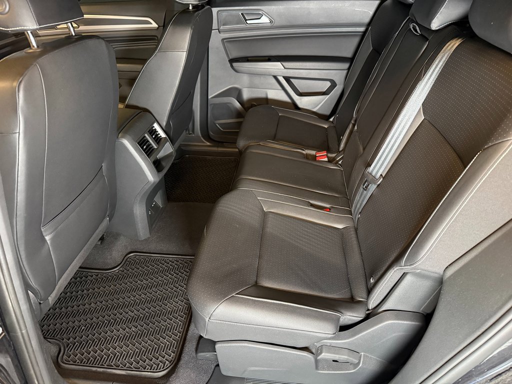 Used 2020 Volkswagen Atlas Cross Sport SEL image 22