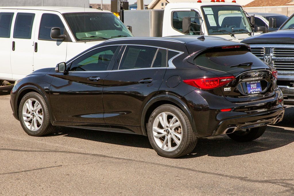Used 2018 INFINITI QX30 Premium w/ Navigation Package image 7
