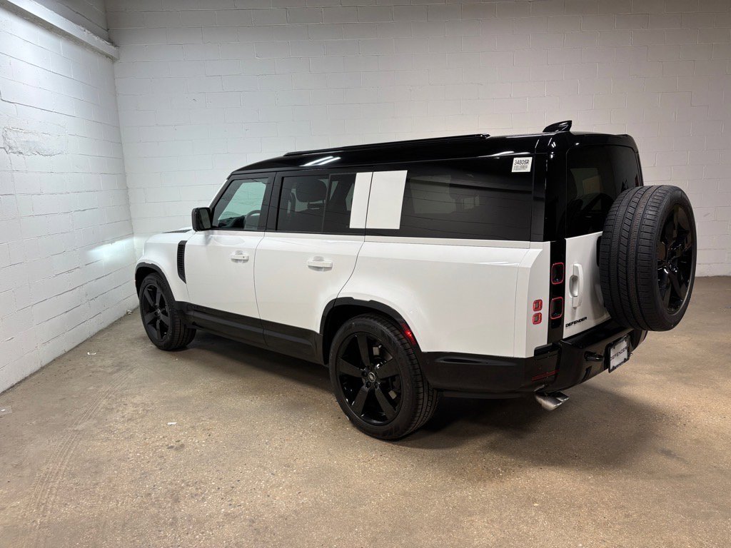 New 2025 Land Rover Defender 130 V8 AWD/4WD image 10