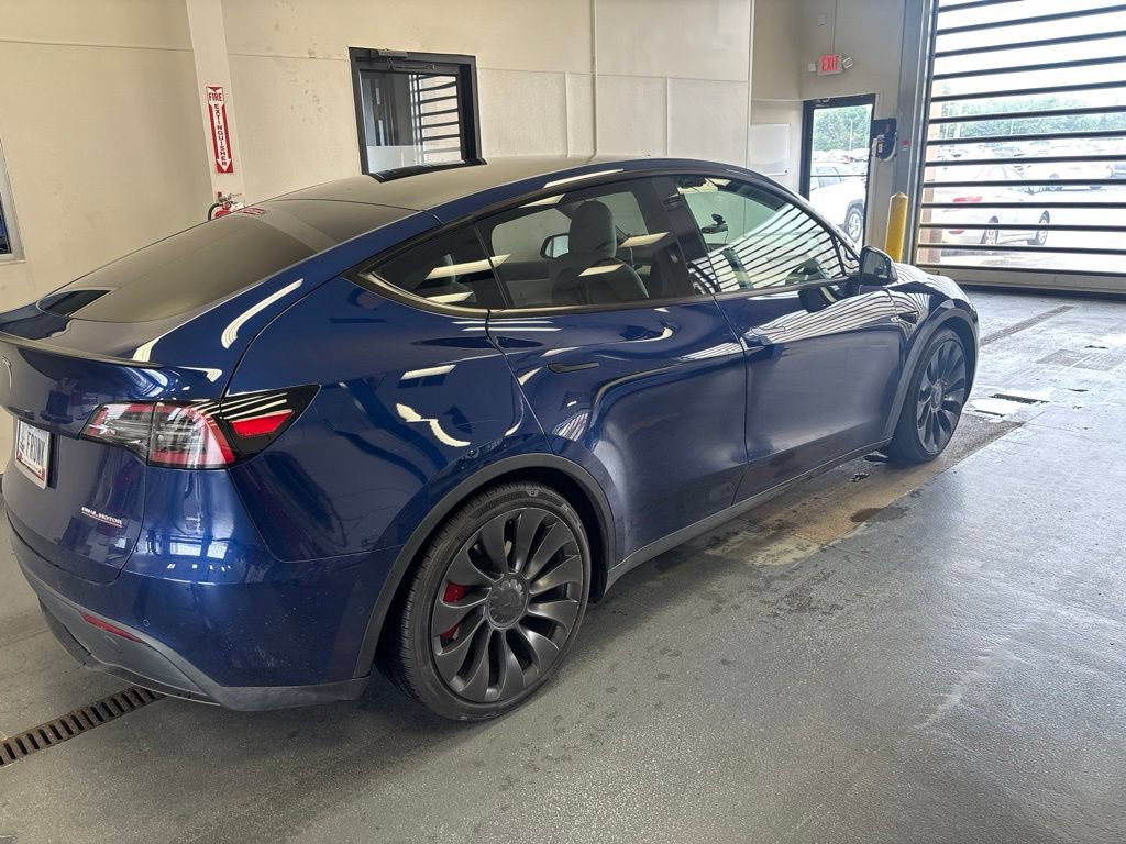Used 2022 Tesla Model Y Performance AWD/4WD image 6