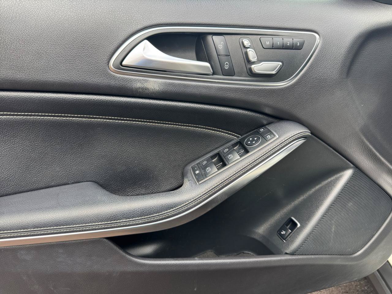 Used 2018 Mercedes-Benz GLA 250 4MATIC image 23