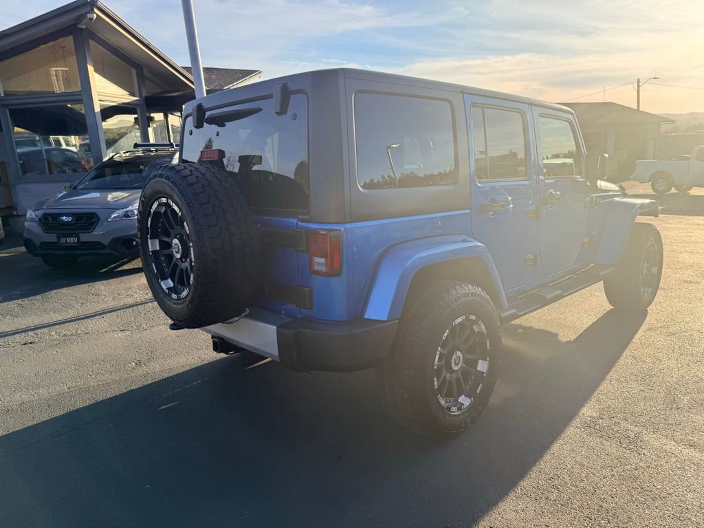 Used 2015 Jeep Wrangler Unlimited Sahara w/ Connectivity Group image 5