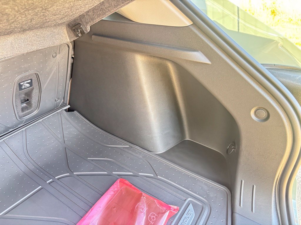 New 2026 Chevrolet Trax ACTIV w/ Sunroof Package FWD image 47