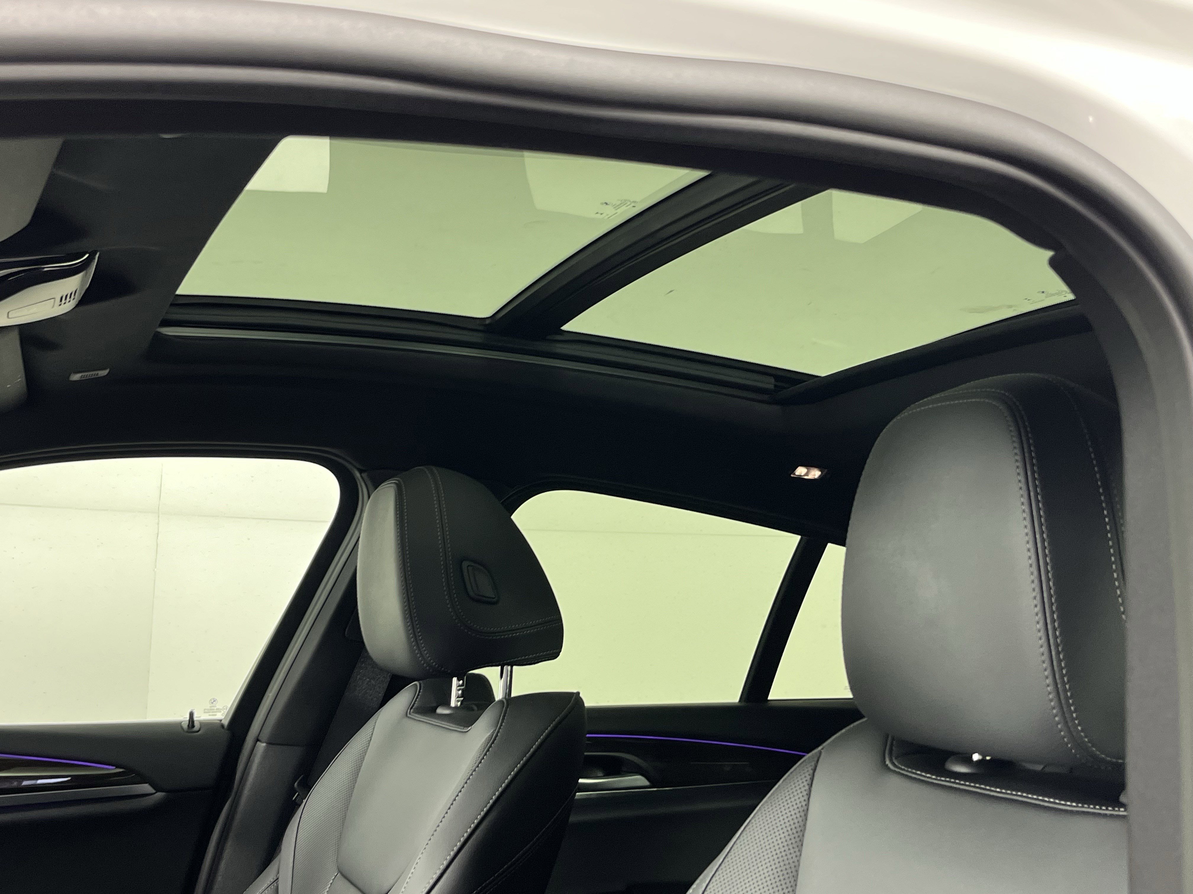 Used 2025 BMW X4 xDrive30i image 19