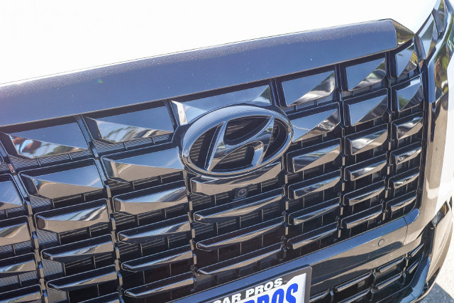 Used 2025 Hyundai Palisade Calligraphy AWD/4WD image 12