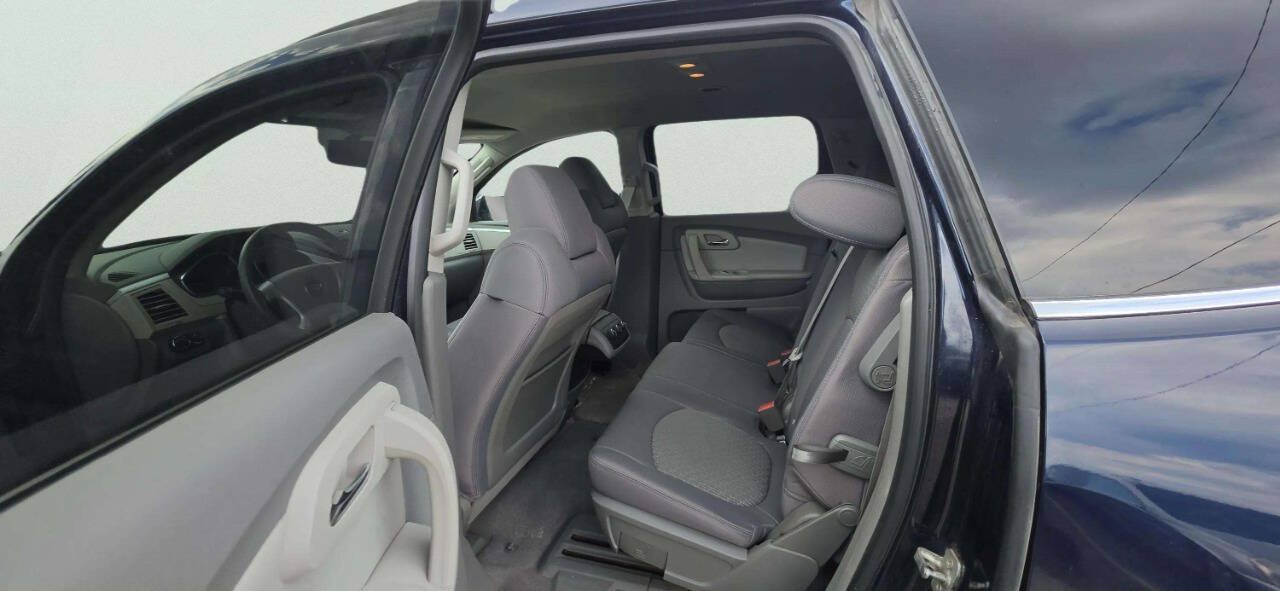 Used 2012 Chevrolet Traverse LT AWD/4WD image 7