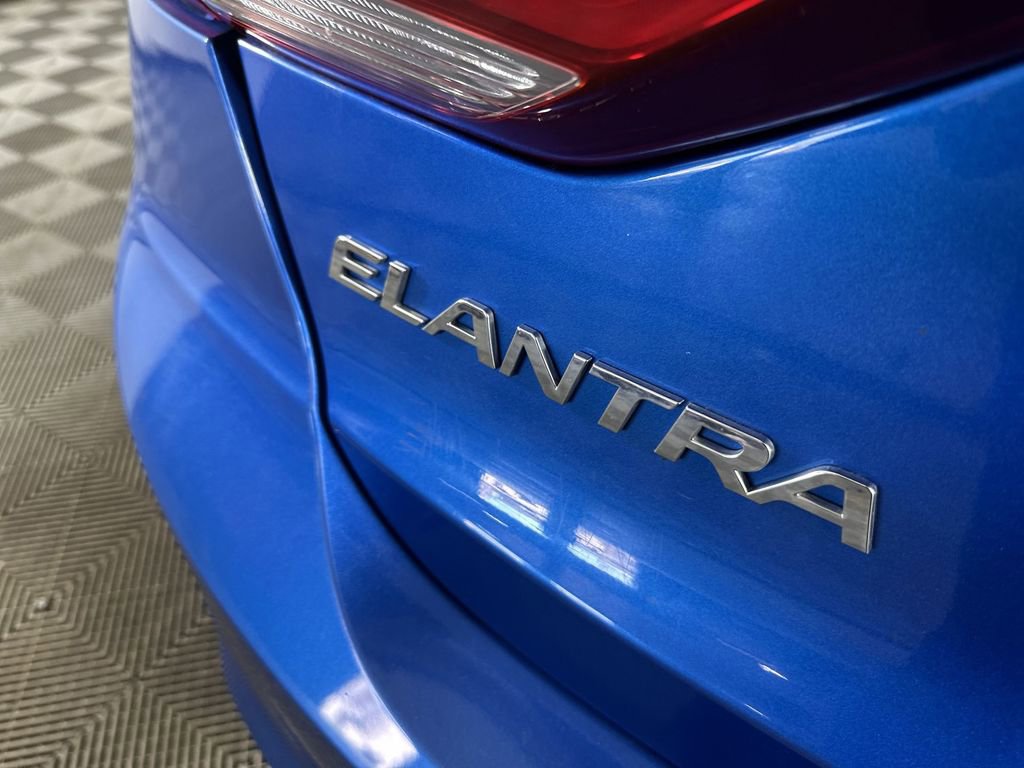 Used 2017 Hyundai Elantra Limited w/ Cargo Package image 32