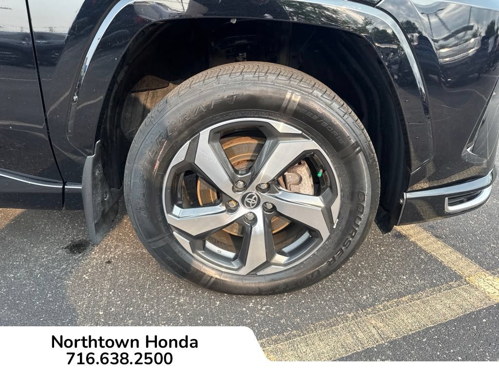 Used 2023 Toyota RAV4 SE w/ Weather & Moonroof Package AWD/4WD image 15