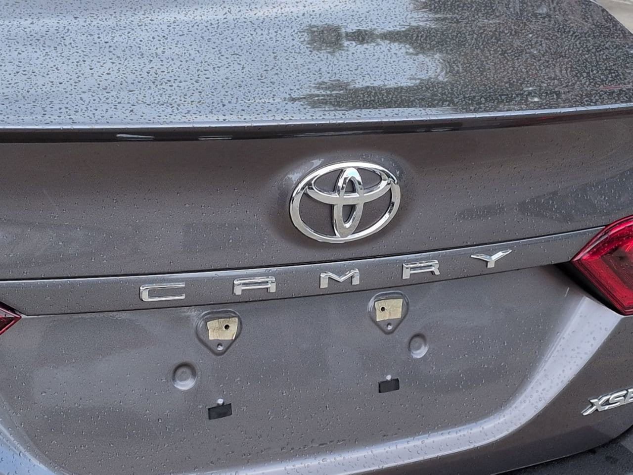 Used 2019 Toyota Camry XSE FWD image 6