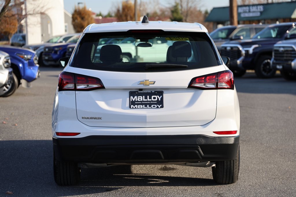 Used 2024 Chevrolet Equinox LS image 3