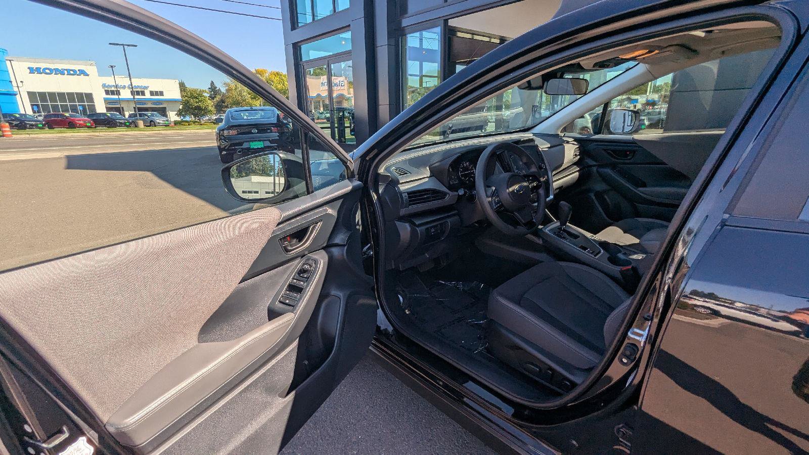 Used 2025 Subaru Crosstrek 2.5i Premium AWD/4WD image 17
