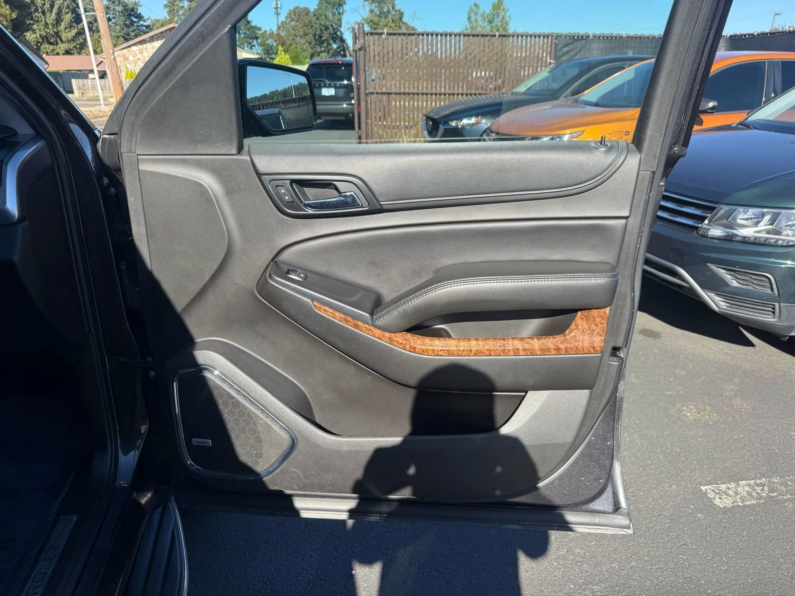 Used 2018 Chevrolet Suburban Premier AWD/4WD image 16