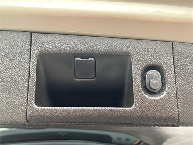 Used 2015 GMC Yukon SLT w/ Open Road Package image 20