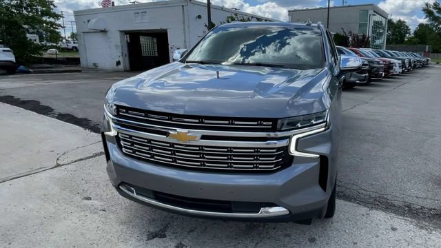 Used 2021 Chevrolet Suburban Premier w/ Premium Package AWD/4WD image 5