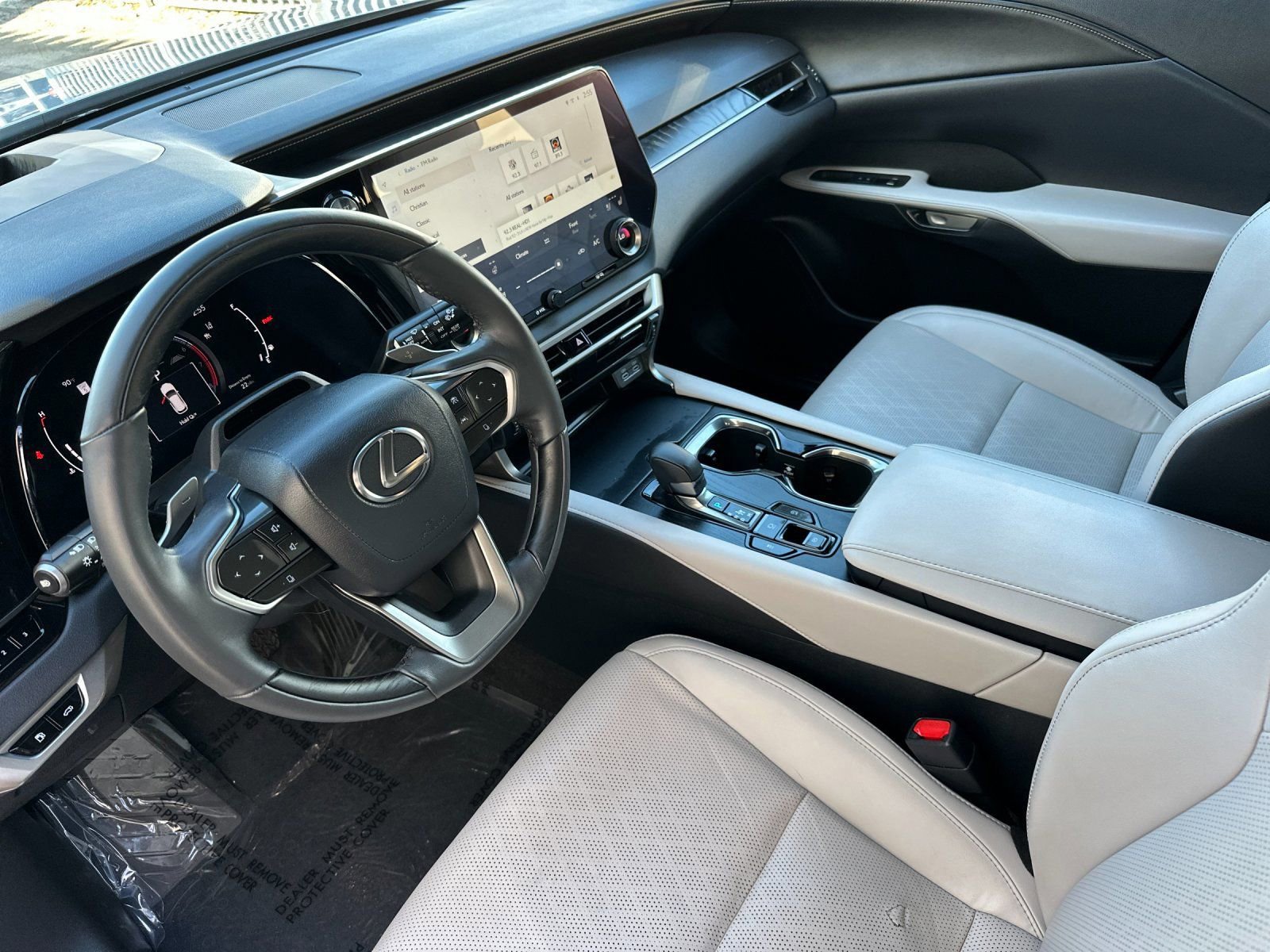 Used 2023 Lexus RX 350 Premium Plus w/ Cold Area Package image 10