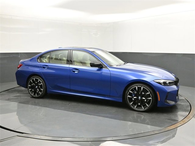 New 2025 BMW 330i Sedan w/ M Sport Package image 17