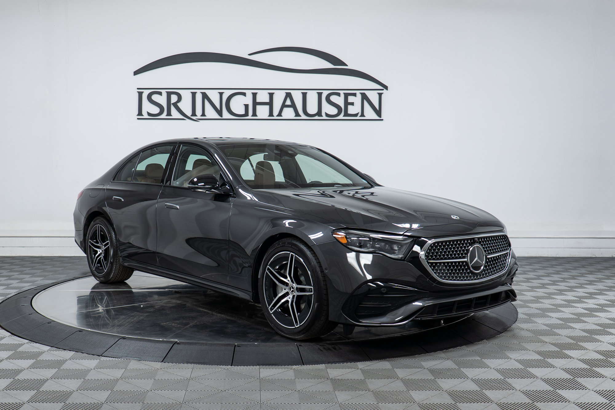 New 2026 Mercedes-Benz E 450 4MATIC Sedan image 3