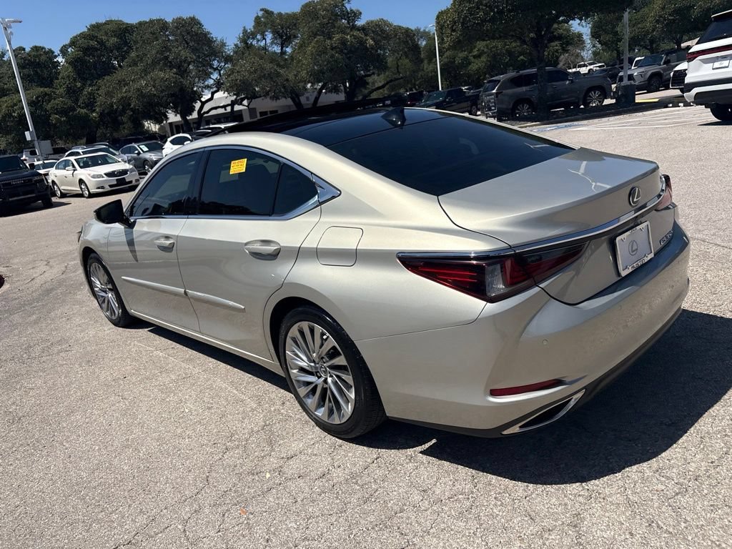 Certified 2021 Lexus ES 350 Ultra Luxury w/ Accessory Package 2 FWD image 3