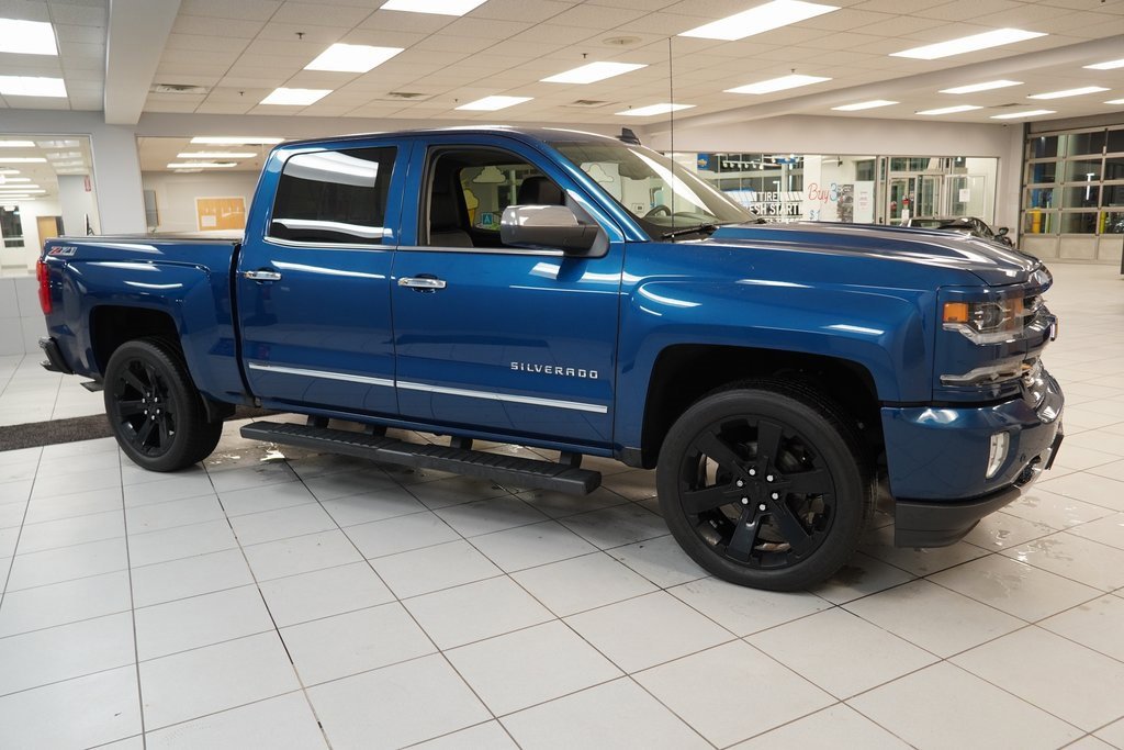 Used 2017 Chevrolet Silverado 1500 LTZ Z71 w/ LTZ Plus Package image 14
