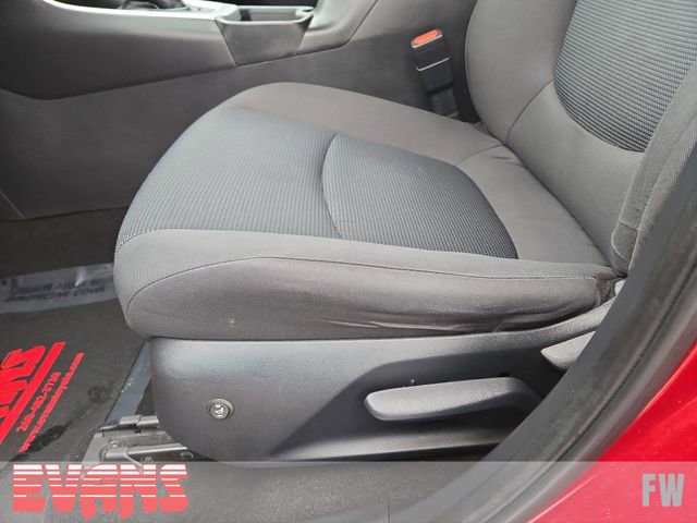 Used 2021 Toyota RAV4 LE image 20