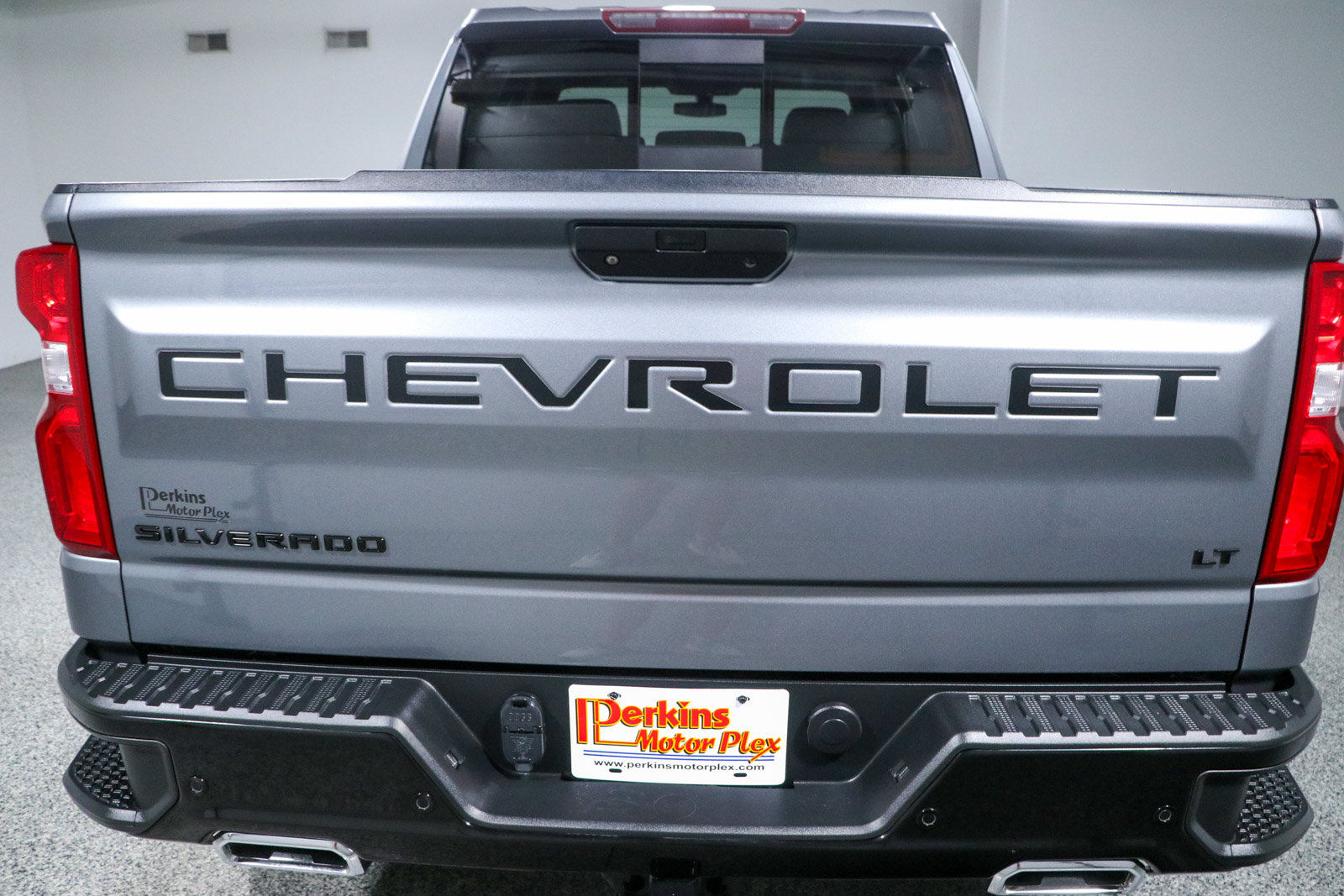 Used 2021 Chevrolet Silverado 1500 LT Trail Boss w/ Convenience Package II AWD/4WD image 9