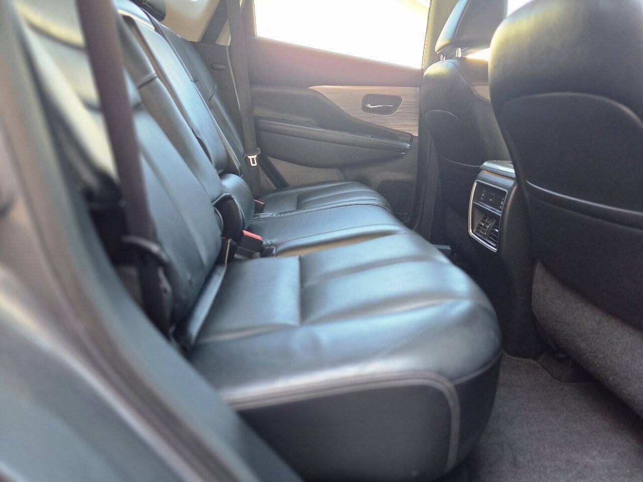 Used 2015 Nissan Murano Platinum w/ Platinum Technology Package FWD image 17