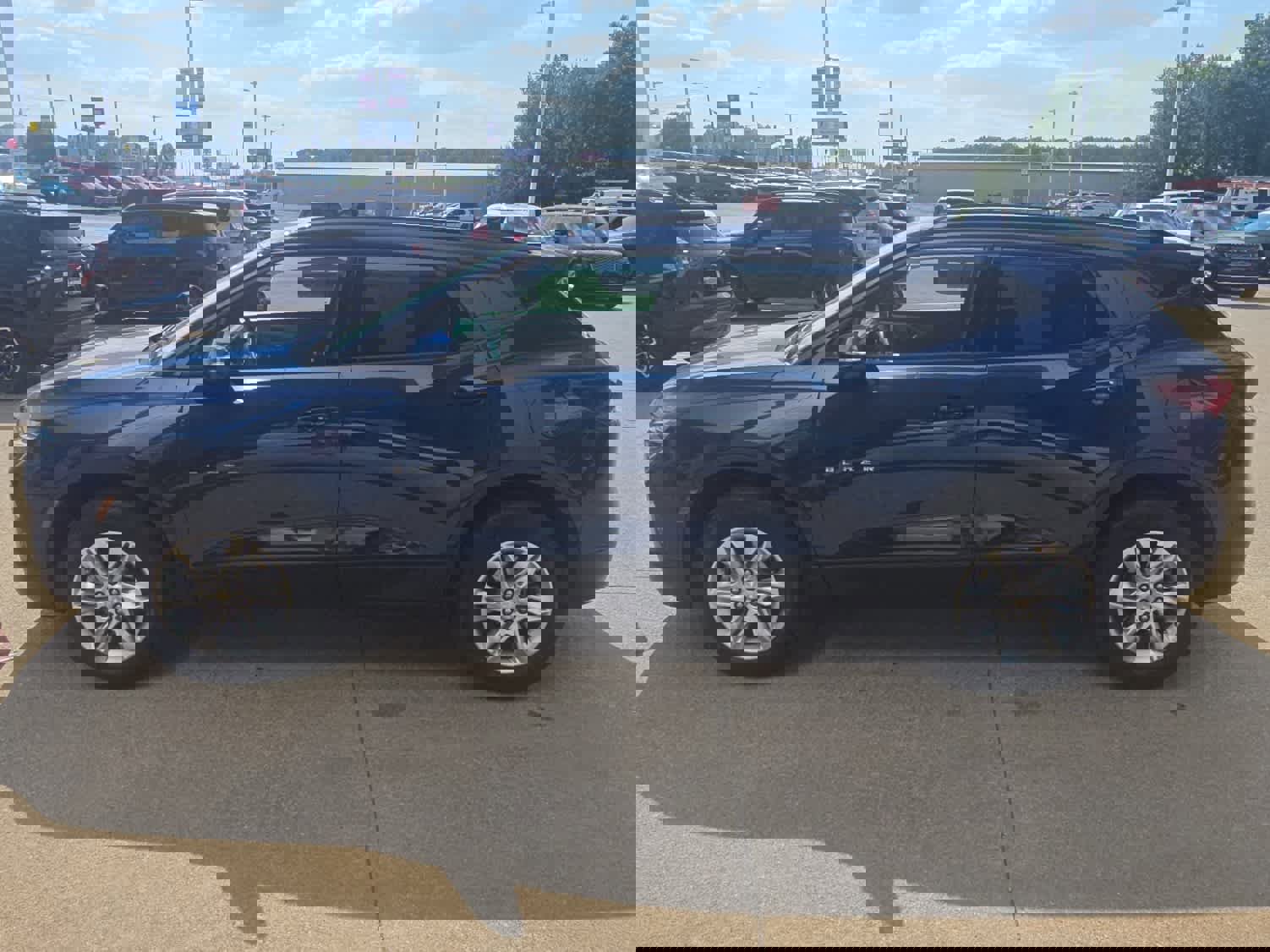 Used 2022 Chevrolet Blazer LT image 6