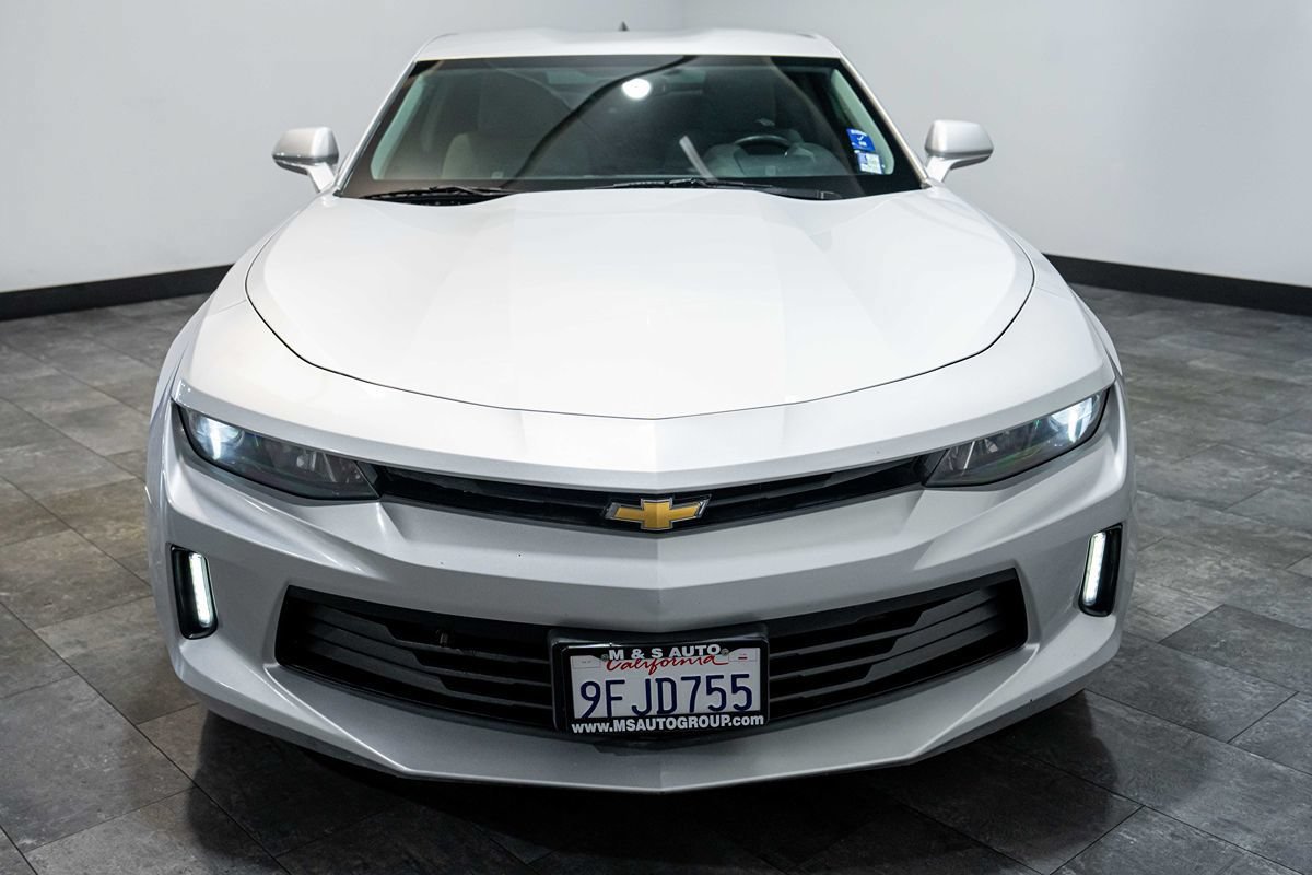 Used 2016 Chevrolet Camaro LT RWD image 6