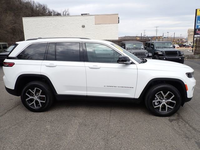 Certified 2023 Jeep Grand Cherokee Limited image 8