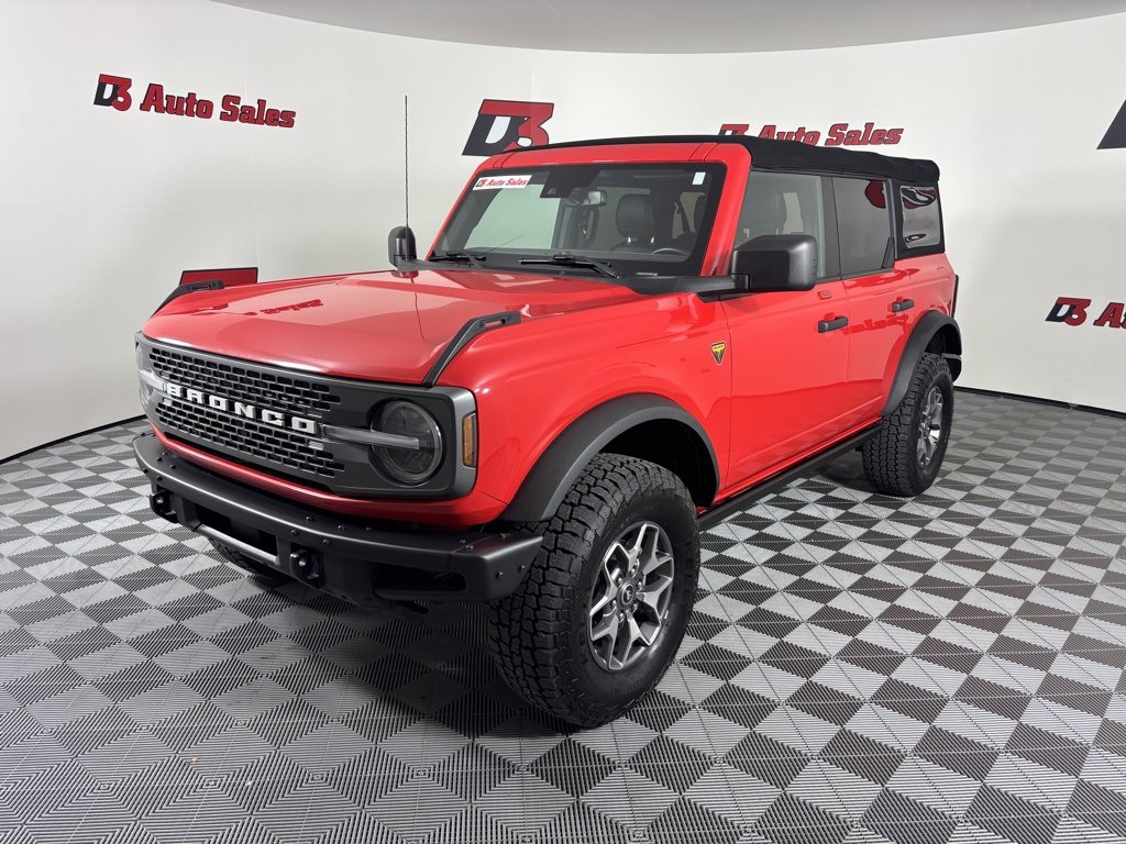 Used 2022 Ford Bronco Badlands image 2