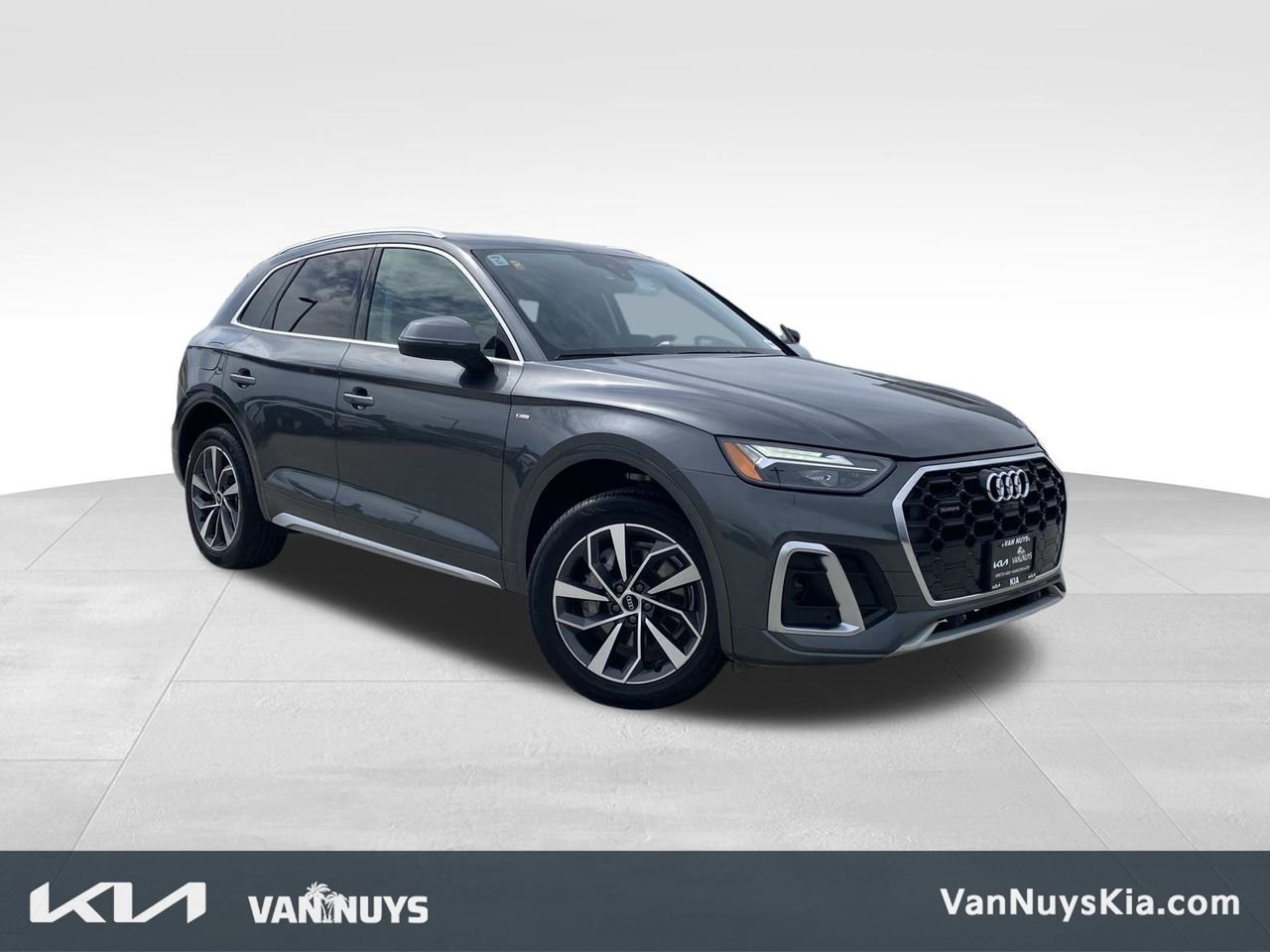 Used 2023 Audi Q5 2.0T Premium Plus AWD/4WD image 1