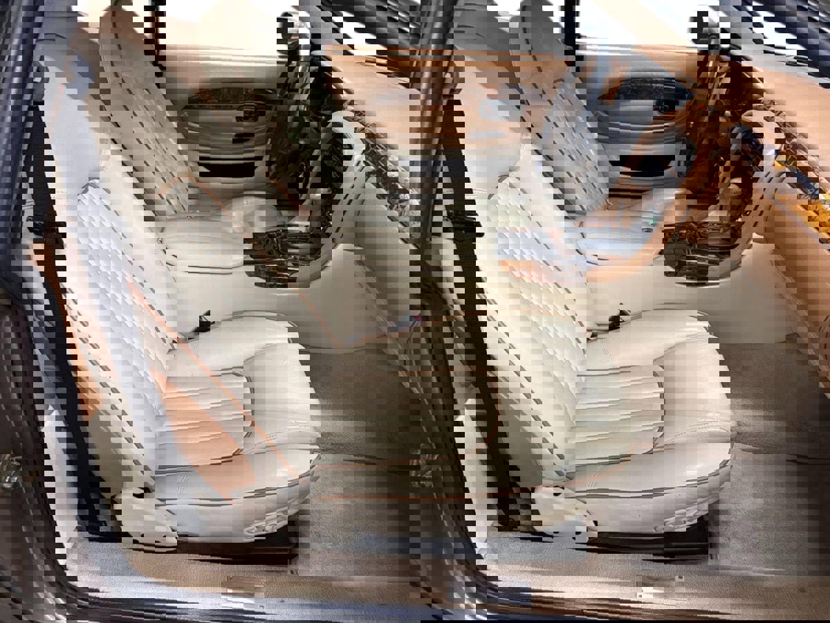 Used 1998 Aston Martin DB7 Coupe image 9