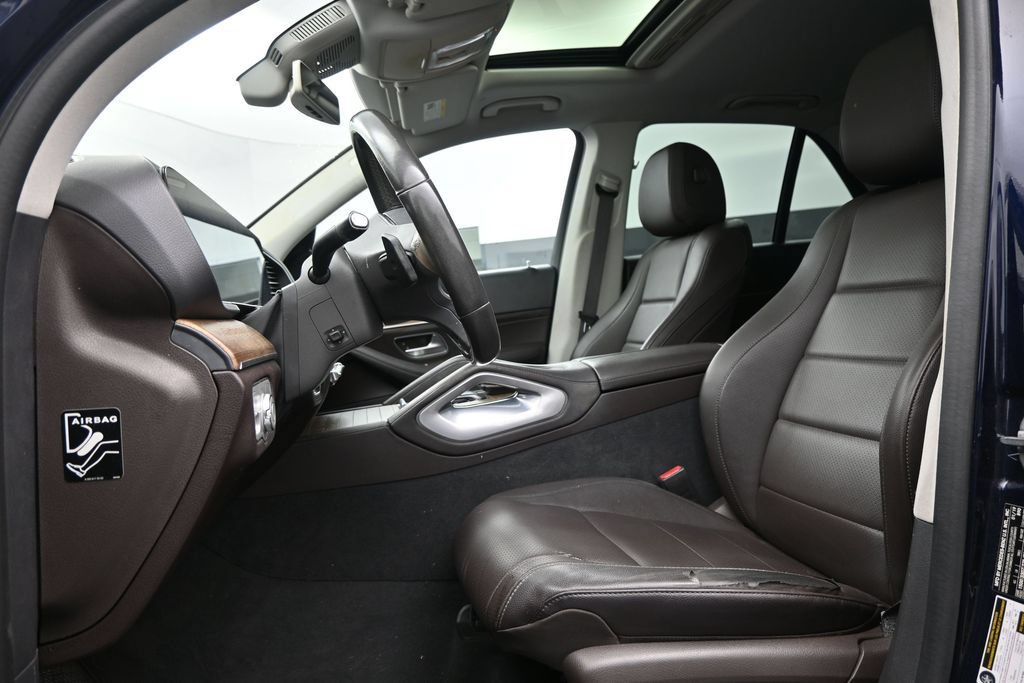 Used 2020 Mercedes-Benz GLE 450 4MATIC w/ Premium Package image 11