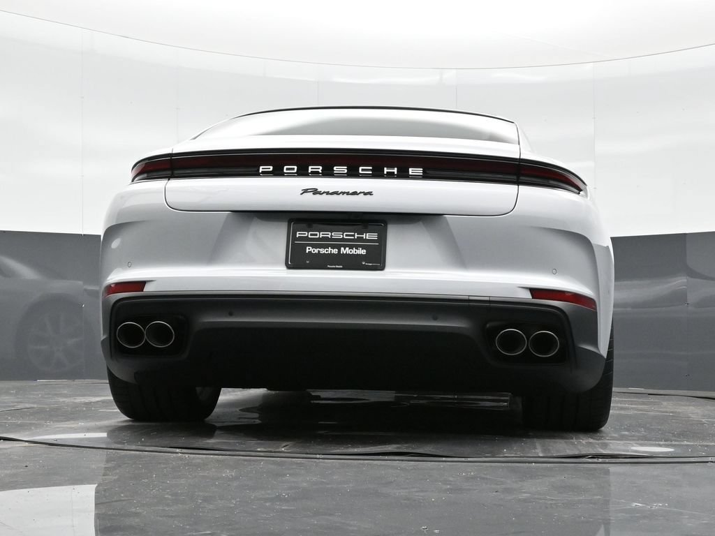 Certified 2025 Porsche Panamera RWD image 36